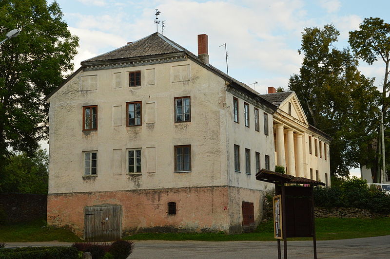 File:Koivaliina mõisa kõrvalhoone 08.JPG