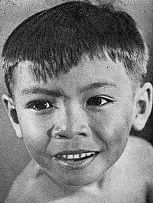 Kotot Sukardi actor in Si Pintjang, Film Varia 1.4 (March 1954), p17.jpg