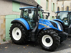 Трактор New Holland t5. New Holland td5.110. Трактор New Holland 110-90.