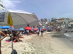 Lateral en Playa - panoramio.jpg