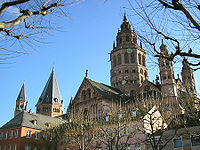 Mainzer Dom nw.jpg