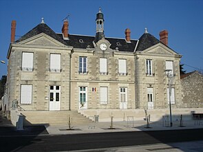 Mairie de Courcoué.JPG