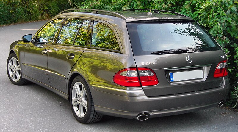 File:Mercedes E280CDI T-Modell Avantgarde Facelift rear.JPG