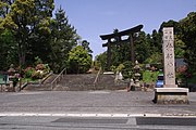 社名標と鳥居