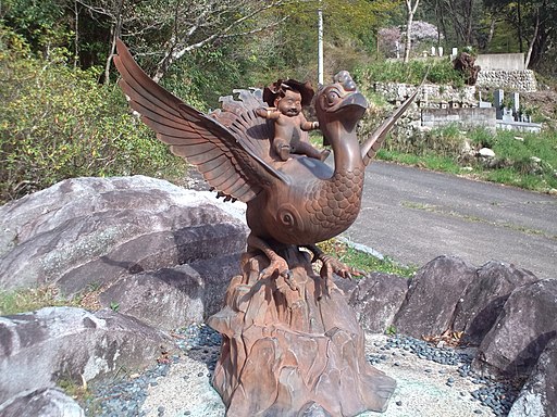 Mount Hôrai-ji Buddhist Temple - Statue of Xian "Risyû-Sen'nin" riding a fenghuang