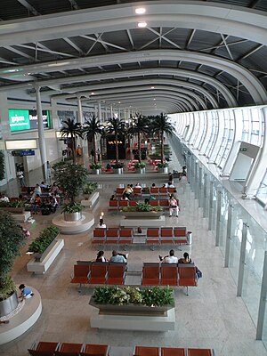 Mumbai airport domestic departure terminal 1C (7).JPG