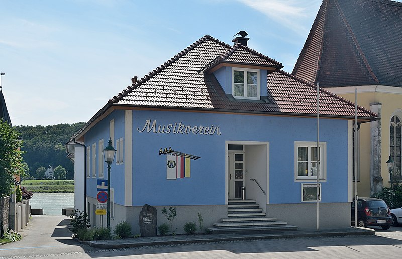 File:Musikverein Persenbeug.jpg