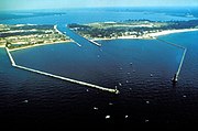 Muskegon Michigan harbor entrance