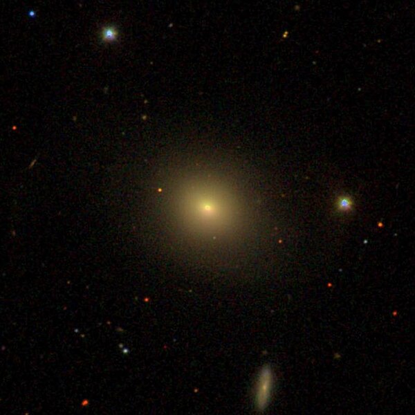 Dosya:NGC3325 - SDSS DR14.jpg