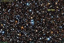 Башка галактикалар һәм Йолдызлар арасында NGC 6465 галактикасын билгеләүче фото
