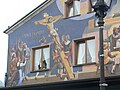 Haus Dorfstraße 18, Wandmalerei mit Passionsspielszene,links der Schwur der Dorfbewohner zur Aufführung der Passionsspiele