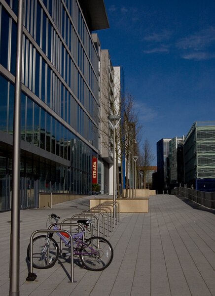 File:Off Avebury Boulevard, Milton Keynes - geograph.org.uk - 1211761.jpg