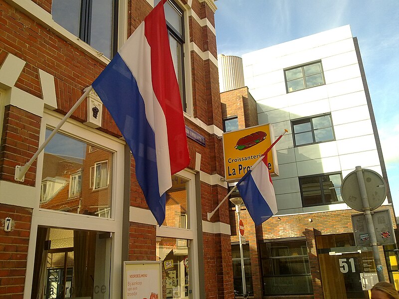 File:Pair of Dutch national flags, Groningen (2012).jpg