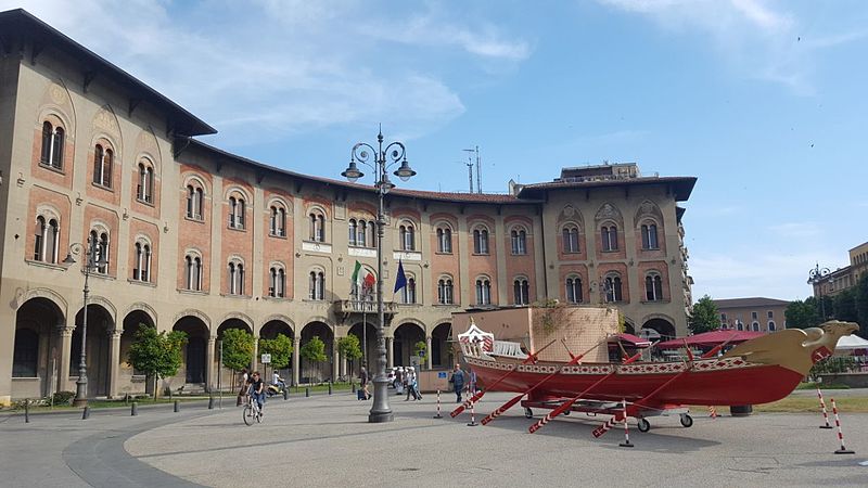 File:Palazzo poste Pisa.jpg