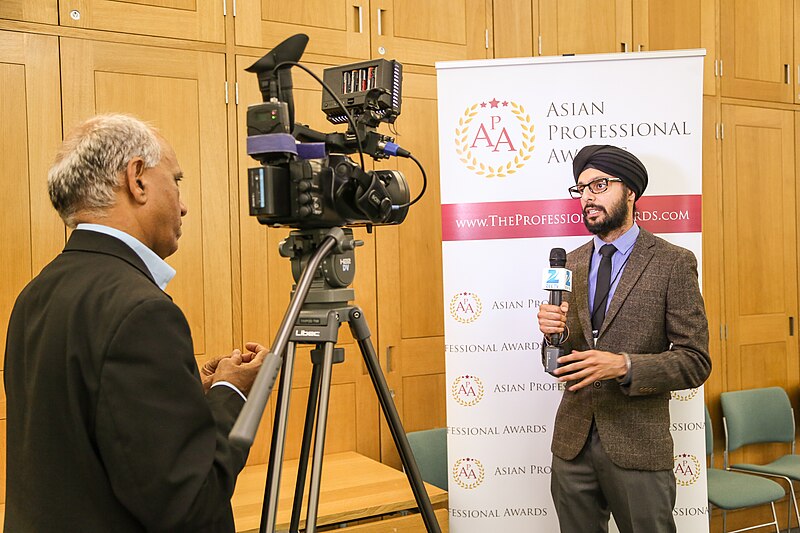 File:Param Singh speaking at the Parliamentary launch of the Asian Awards.jpg