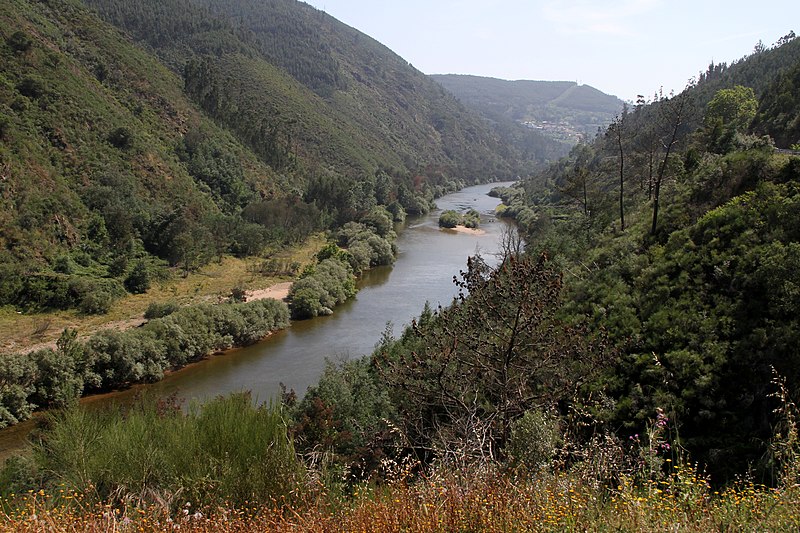 File:Penacova-32-Rio Mondego-2011-gje.jpg