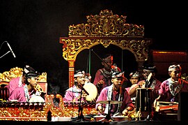 Pentas Gamelan Bali.jpg