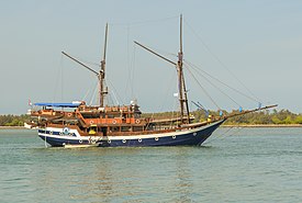 Perahu Phinisi