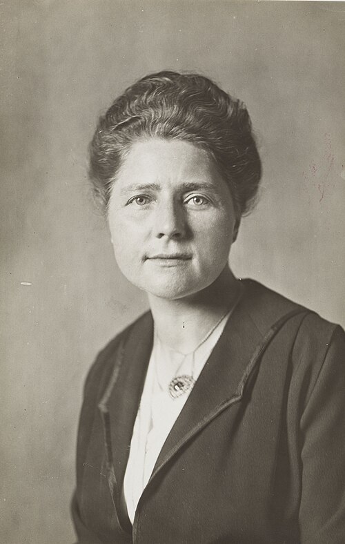 Thusnelda Lang-Brumann