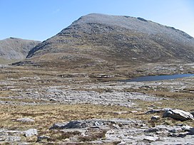 Dataran tinggi di bawah Meallan Liath Coire Mhic Dhughaill - geograph.org.inggris - 425122.jpg