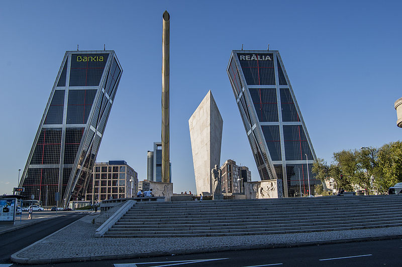 File:Plaza de Castilla (2).jpg