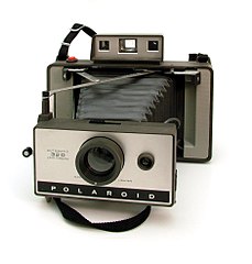 Polaroid Land Camera 320.jpg