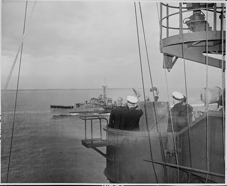 File:President Harry S. Truman and Secretary of State James Byrnes acknowledge cheers from one of the British destroyers... - NARA - 198751.jpg