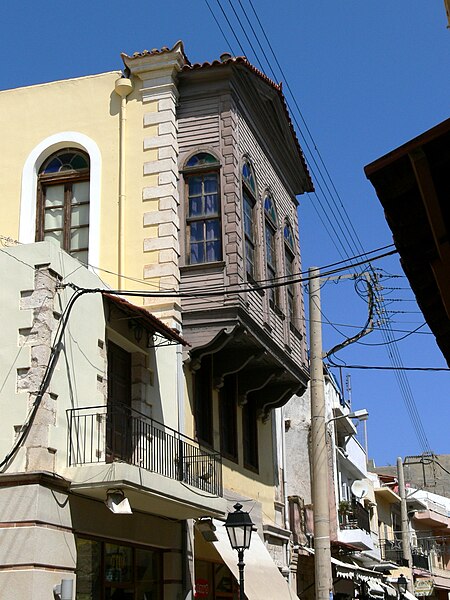 File:Rethymno - Altstadtgasse 2.jpg