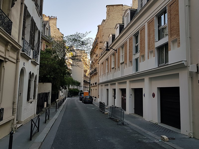 File:Rue Chalgrin Paris.jpg