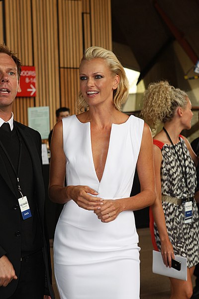 File:Sarah Murdoch (6279426533).jpg