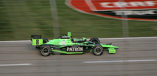 Dallara IR05 Indycar chassis driven by Scott Sharp at the 2007 Bombardier Learjet 550 at Texas Motor Speedway.