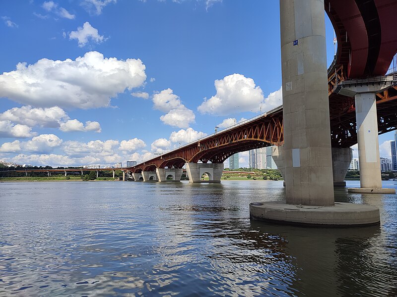 File:Seongsu Bridge1.jpg