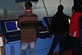 English: Ship's bridge simulator at IMAT training centre, Naples, Italy Polski: Symulator mostka w centrum IMAT, Neapol