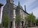 Saint Jean Baptiste Kilisesi'nin güneybatı görünümü, Quebec City.JPG