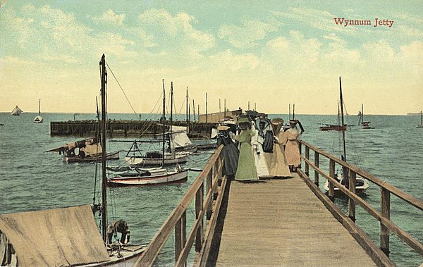 Wynnum jetty in 1907