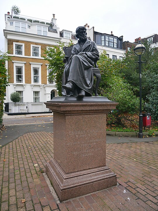 Statue of Thomas Carlyle, Chelsea (01).jpg