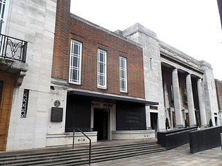 <span class="mw-page-title-main">Stoke Newington Town Hall</span> Municipal building in London, England