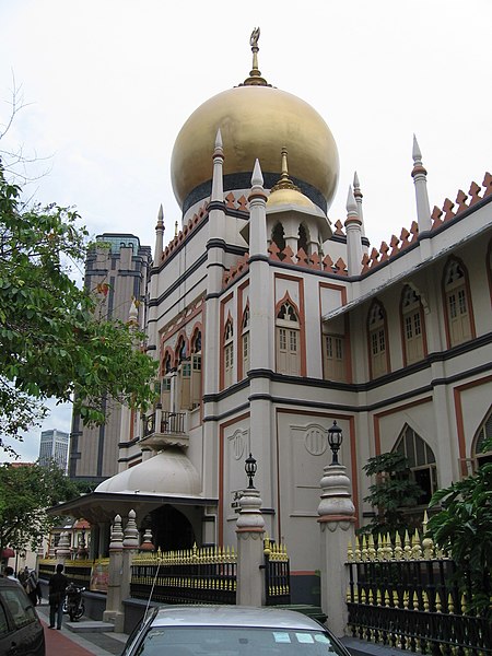 File:Sultan Mosque 2, Dec 05.JPG