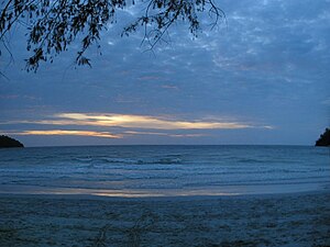 Sunsets Pangkor Island Beach Resort 2007 061 pano.jpg