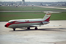 BAC 1-11 con los colores de TAE (1969)