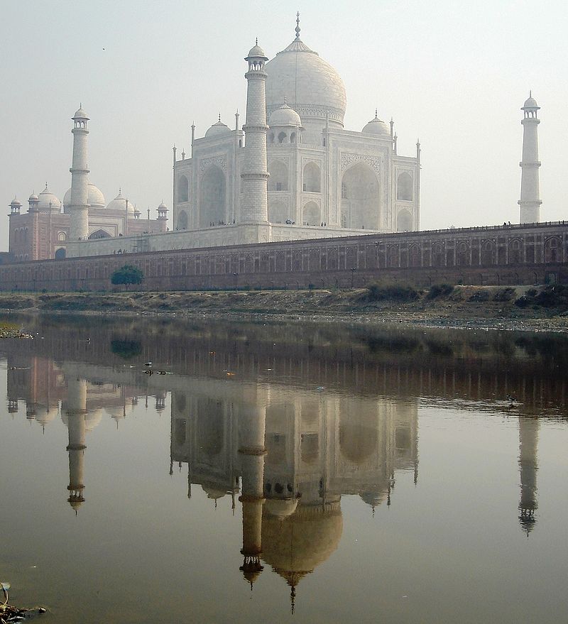 Taj reflection.jpg