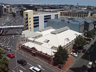 How to get to Tepid Baths with public transport- About the place