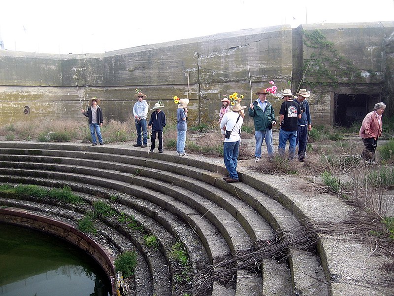 File:The "Big Gun" at Fort Michie (3593779036).jpg