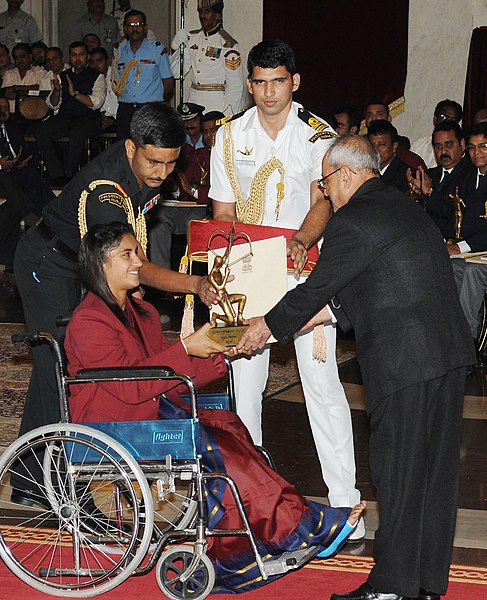 File:The President, Shri Pranab Mukherjee presenting the Arjuna Award for the year-2016 to Ms. Vinesh for Wrestling, in a glittering ceremony, at Rashtrapati Bhavan, in New Delhi on August 29, 2016.jpg