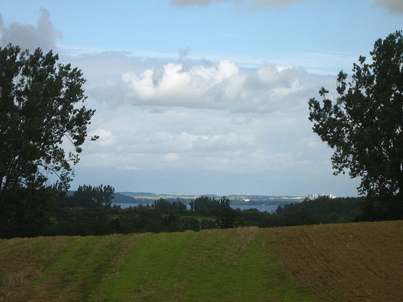 File:Tollensesee-27-VIII-2007-16.jpg