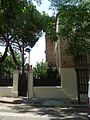 This is a photo of a building indexed in the Catalan heritage register as Bé Cultural d'Interès Local (BCIL) under the reference IPA-27874.