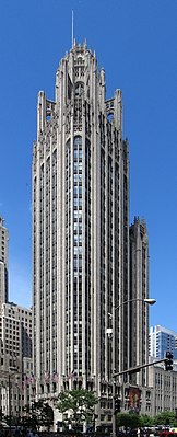 Tribune Tower, Chicago, Illinois (9181667444) (oříznuté).jpg