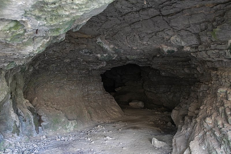 File:Tropfsteinhöhle 2784 3 06-2.jpg