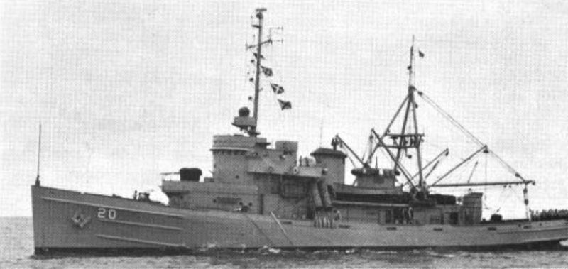 File:USS Skylark (ASR-20) underway c1950.jpg