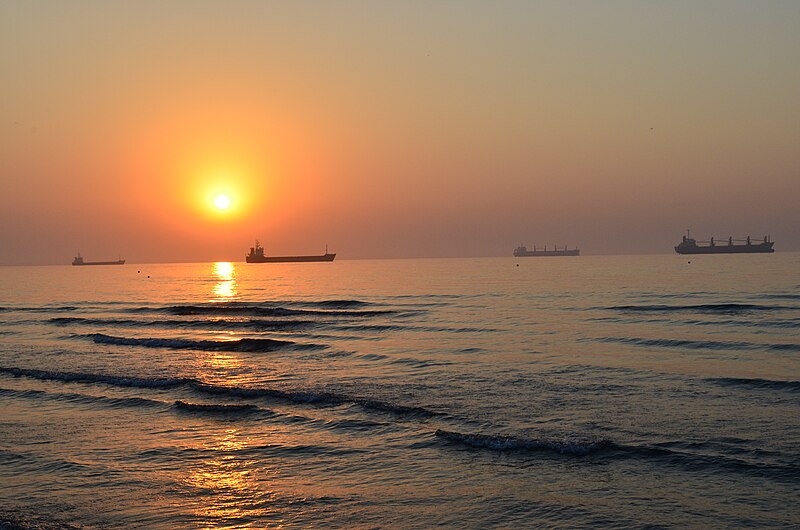 File:Vessels near Larnaca port.JPG